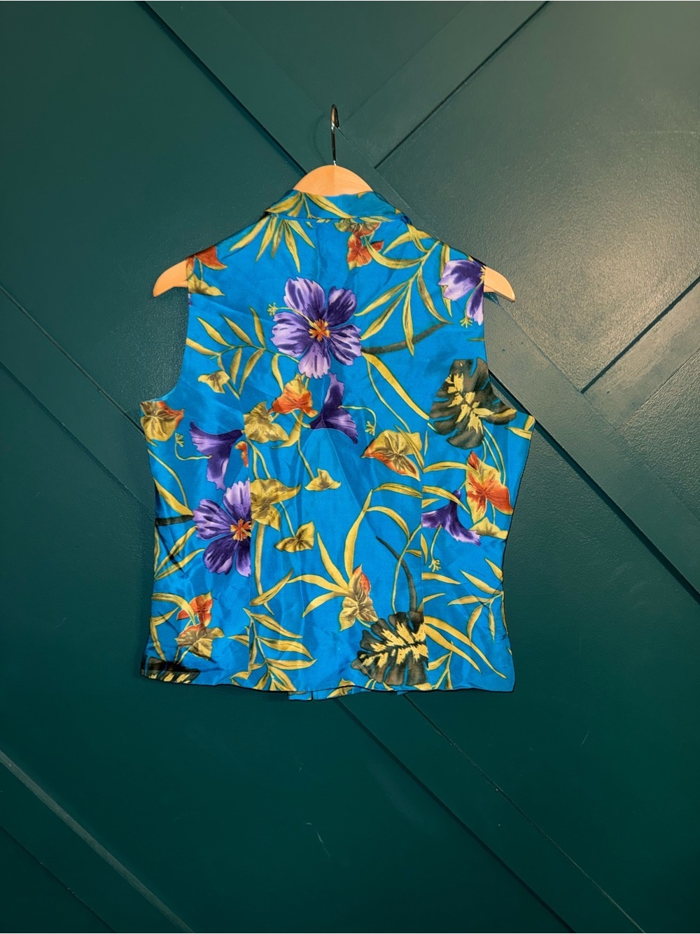 SilkLand Tropical Floral Sleeveless Button Front Blouse Blue Hawaiian 100% Silk - Picture 3 of 6